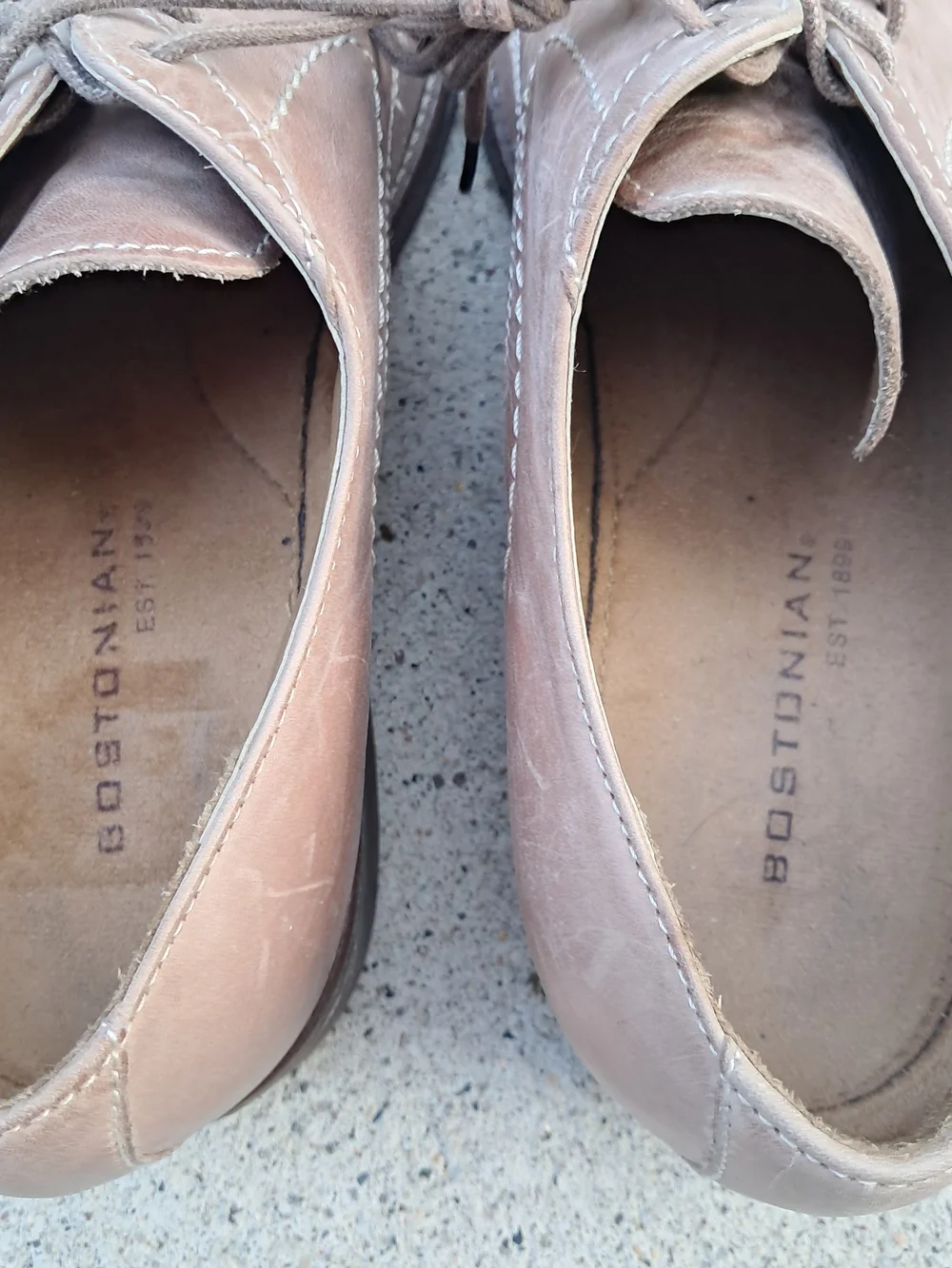 Bostonian refined leather